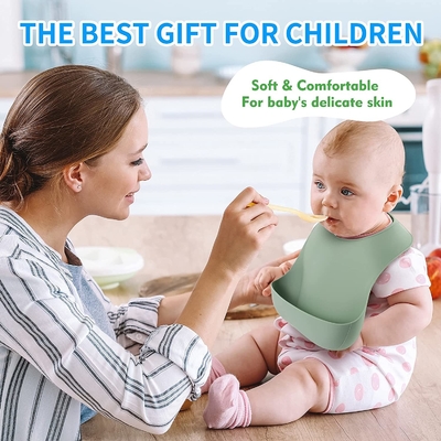 مورد تایید FDA سیلیکون رنگی Patel Feeding Bib Safe In Steriliser Baby Pinny